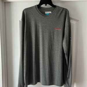 Men’s pullover long sleeve shirt. Magellan classic fit size XL